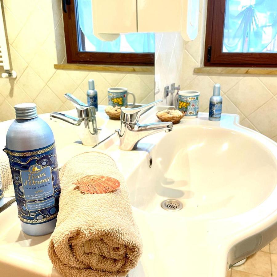 K-Rome Airport Sea View Apartment Fiumicino Bagian luar foto